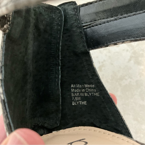 Bar III Sandals Blythe snake python print ankle strap block heels NWOT - Picture 9 of 12